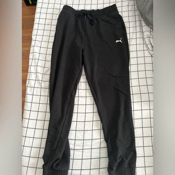 Costco Puma Athletic Track Pants in Black, Size Women’s Medium - Picture 3 of 4